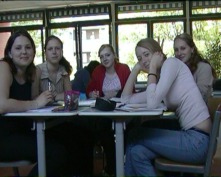 mdels10e.jpg